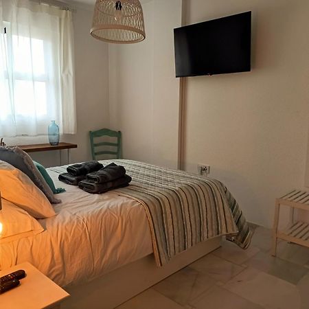 Casa Lola Conil, Azotea Al Mar Y Parking Solo Familias O Parejas Conil De La Frontera Exterior foto