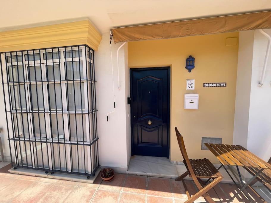 Casa Lola Conil, Azotea Al Mar Y Parking Solo Familias O Parejas Conil De La Frontera Exterior foto
